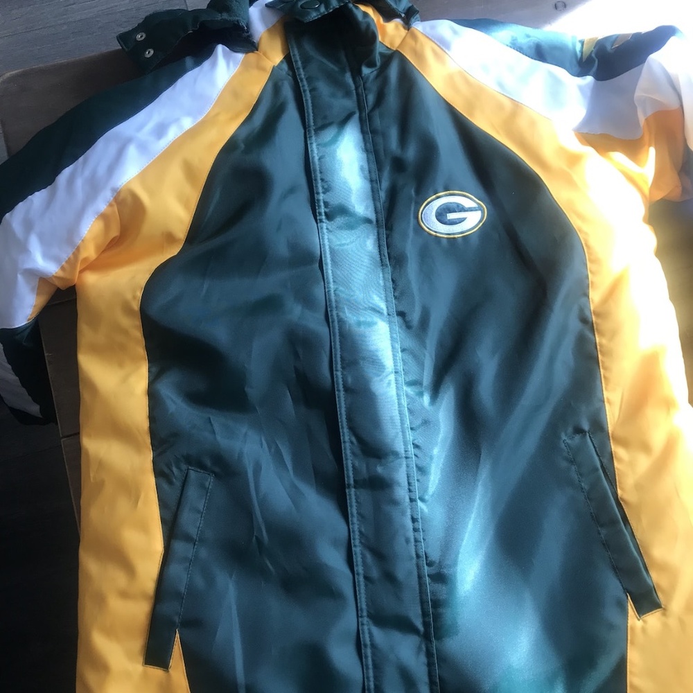 NFL woman’s Greenbay packers winter jacket